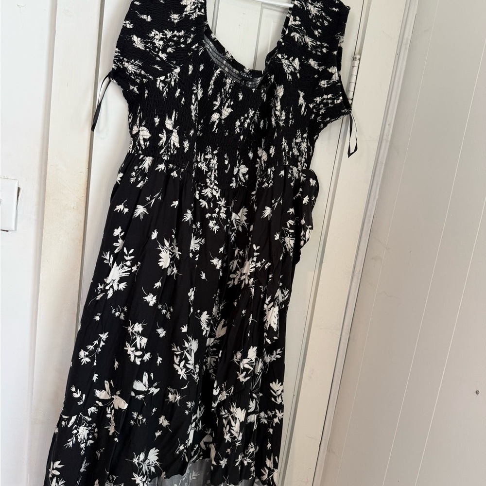 Torrid Black and White Patterned Dress NWT